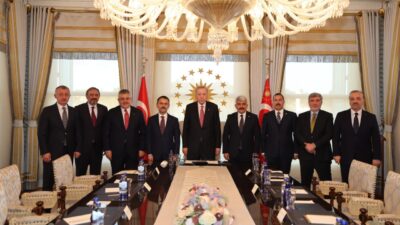 Cumhurbaşkanı Recep Tayyip Erdoğan, Kocaeli’nin üst düzey yöneticileri ile İstanbul