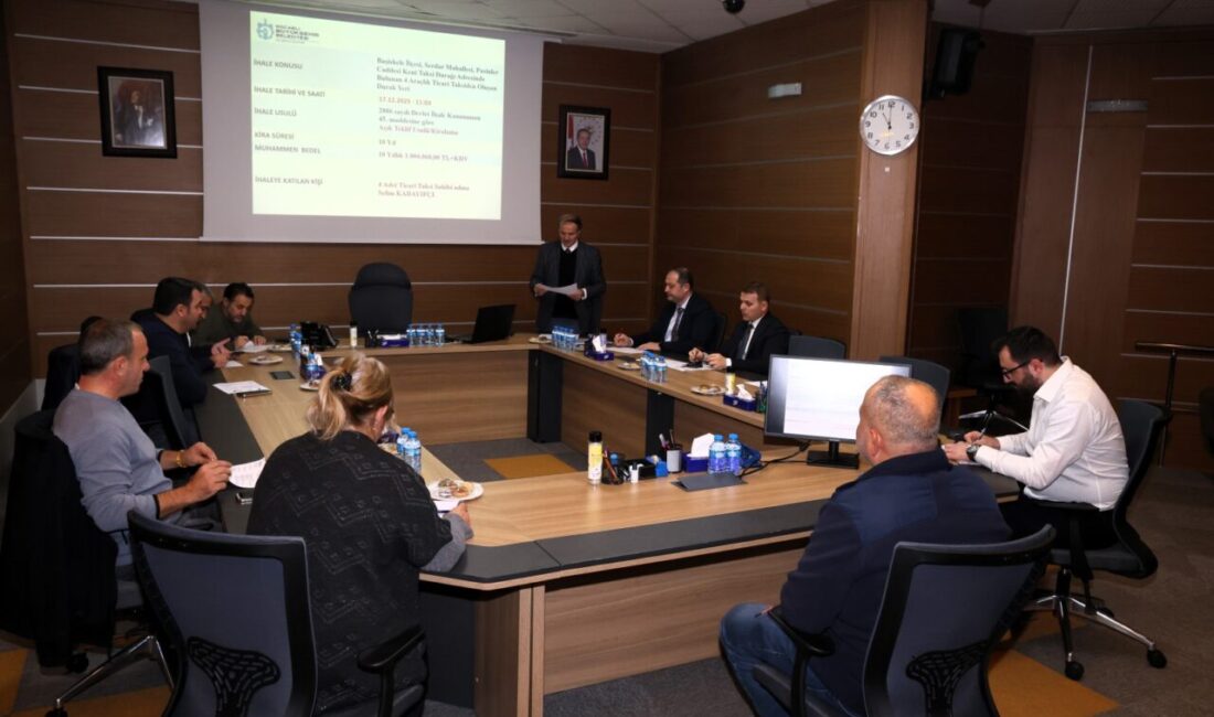 Kocaeli Büyükşehir Belediyesi Encümen toplantısında, yaklaşan yılbaşı etkinlikleri için işletmelerin