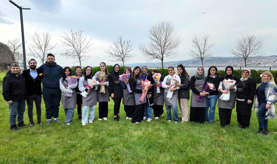 Kocaeli Büyükşehir Belediyesi’ne bağlı faaliyet gösteren

İzmit Beyaz Kalpler Eğitim ve