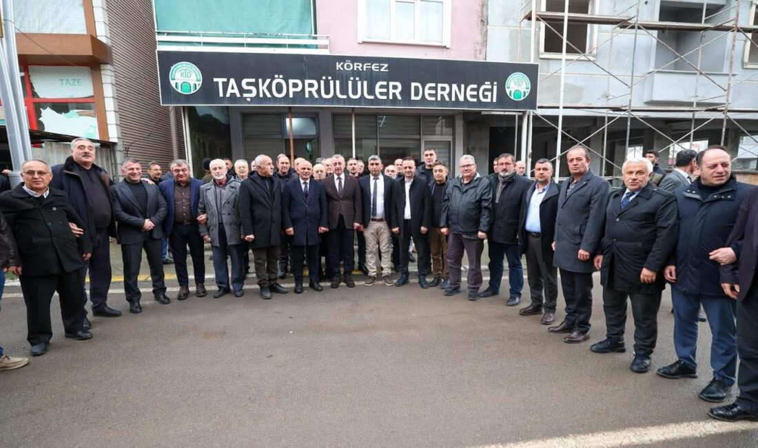 Kocaeli Büyükşehir Belediye Başkanı Tahir Büyükakın yoğun programları arasında hemşehri