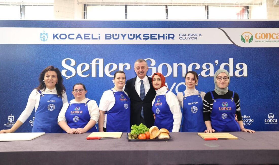 Kocaeli Büyükşehir Belediyesi'nin örnek projesi Gonca Engelsiz Yaşam Merkezi’nde yemek
