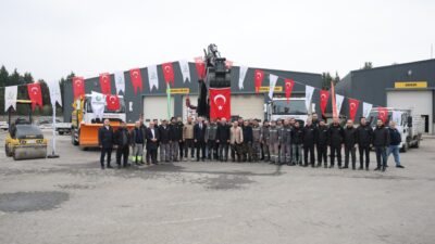 Çayırova Belediye Başkanı Bünyamin Çiftçi, belediye araç filosunu güçlendirmeye devam