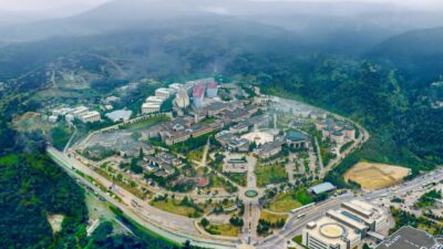 Yükseköğretim Kurulu (YÖK) tarafından üniversite öğrencilerinin mezun olmadan önce iş