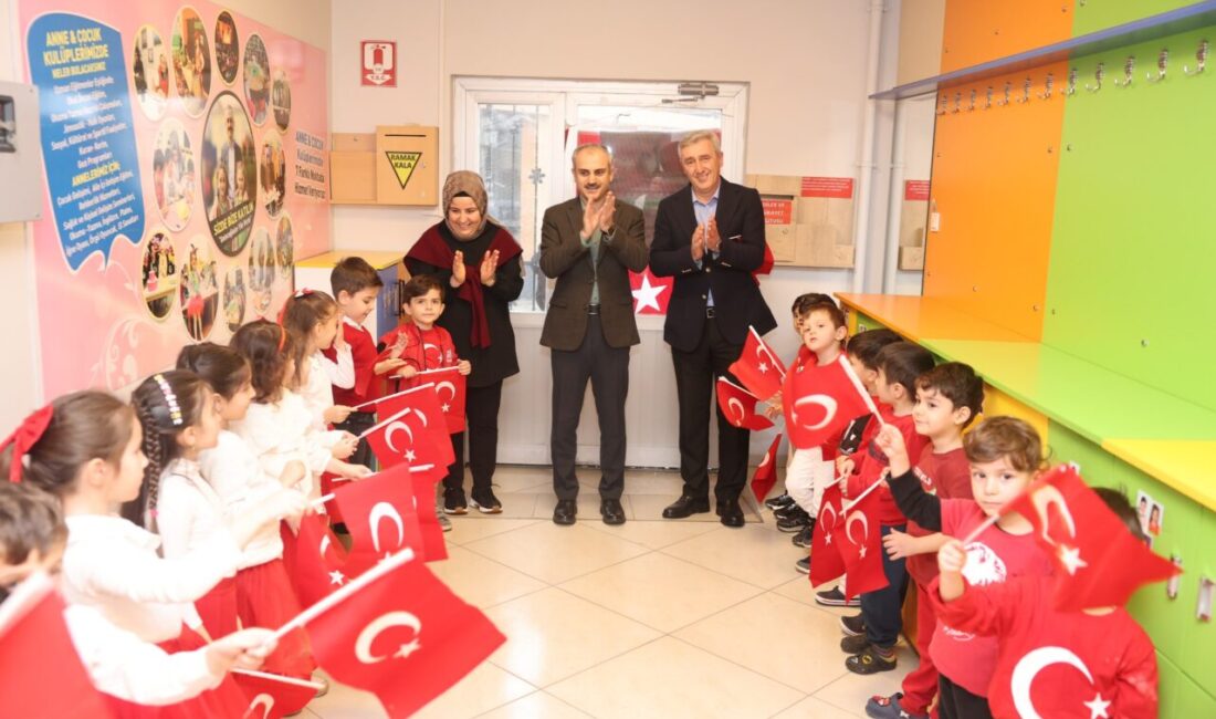 Yeni eğitim-öğretim döneminin başlamasıyla birlikte, Çayırova Belediyesi Çocuk Kulüpleri’ndeki minik