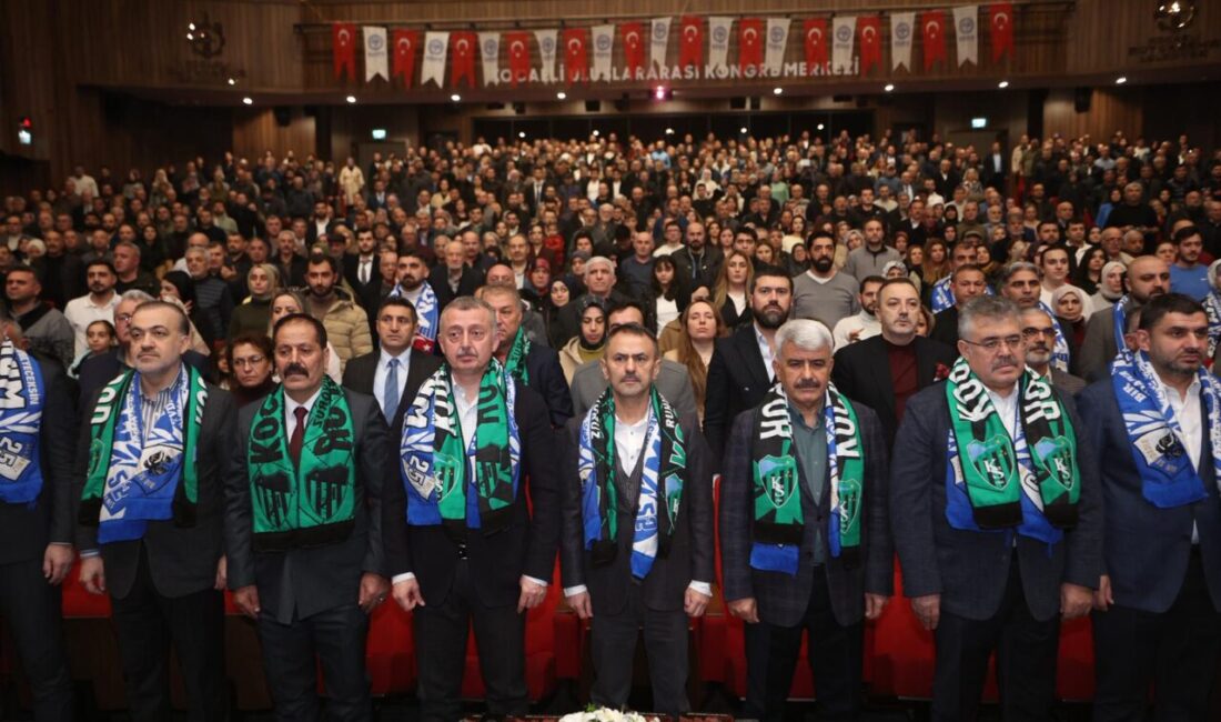Başkan Büyükakın, KEDFE ve Kocaeli Yerel Kültür Platformu'nun Aşık Sümmani'yi