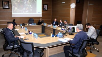 Kocaeli Büyükşehir Belediyesi Encümeni, haftalık olağan toplantısını gerçekleştirdi. Kent gündemine