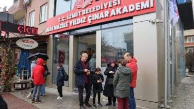 İzmit Belediyesi Çınar Akademi’nin 2026-2027 eğitim öğretim yılı için düzenlediği