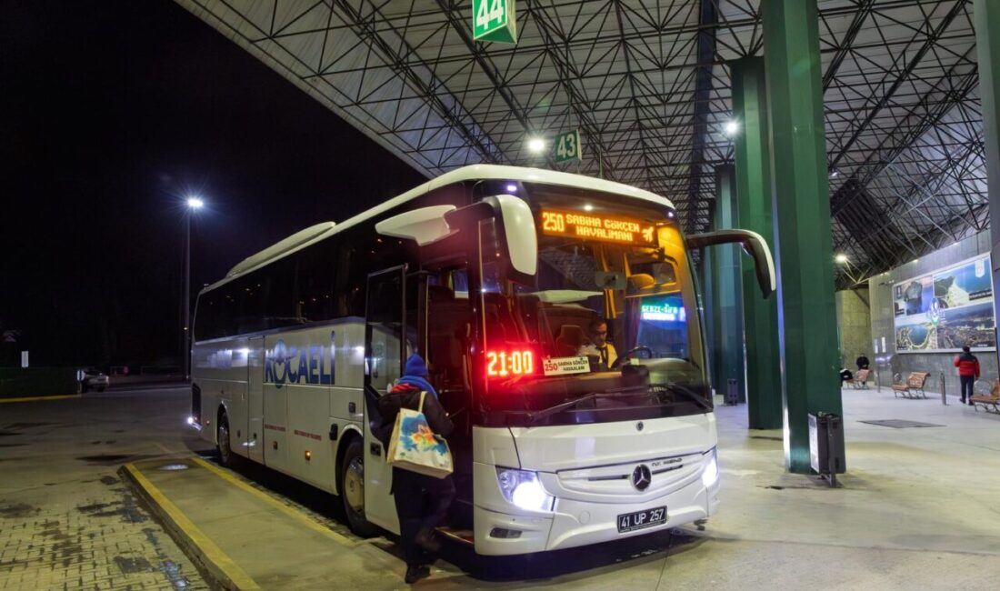 Kocaeli Büyükşehir Belediyesi tarafından İzmit-Sabiha Gökçen Havalimanı arasında yıllardır kesintisiz