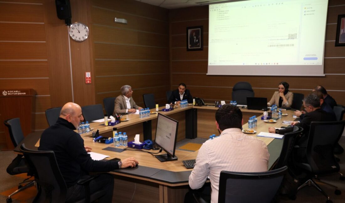 Kocaeli Büyükşehir Belediyesi Encümeni, yaklaşan Ramazan ayı öncesinde işyerlerinin çalışma