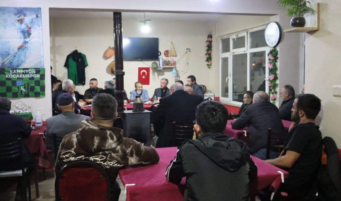 İzmit Belediyesi yetkilileri Şahinler Mahallesi’ni ziyaret ederek üreticilerle bir araya