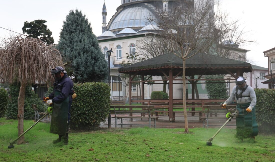 Kartepe Belediyesi, yaklaşan Ramazan ayı öncesinde ilçe genelindeki camilerde hummalı