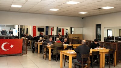 Kocaeli Büyükşehir Belediyesi bünyesinde hizmet veren Gündüz Bakımevi, sokakta kalan