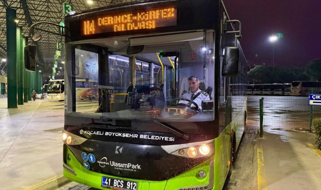 Kocaeli Büyükşehir Belediyesi'nin devrim niteliğindeki kesintisiz ulaşımında ilk gece seferleri