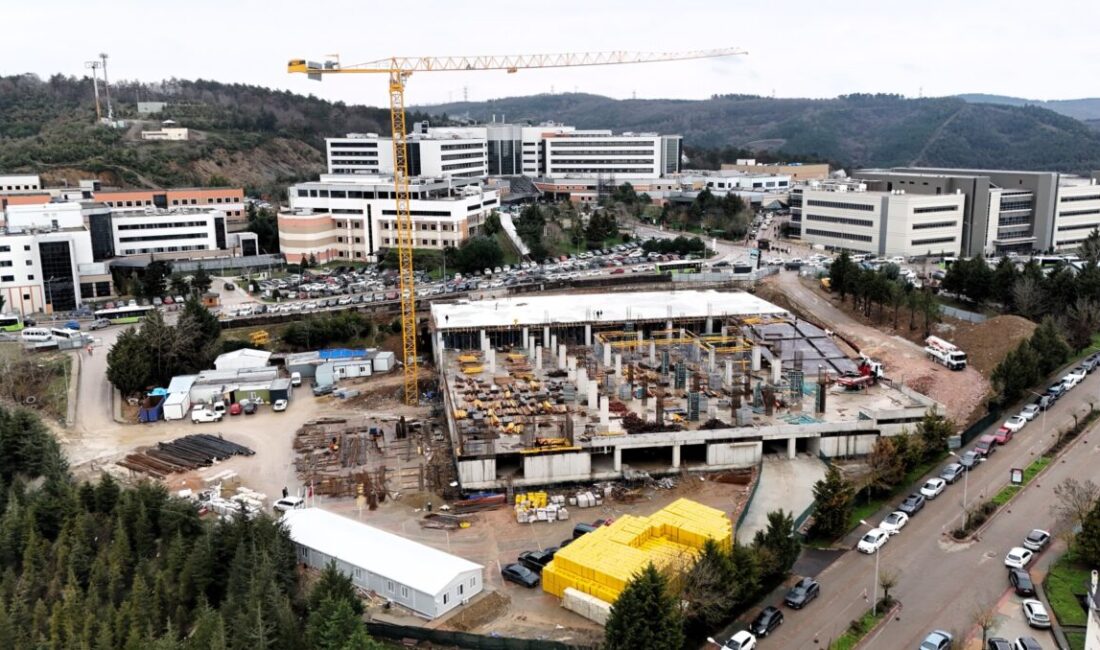 Kocaeli Büyükşehir Belediyesi’nin Umuttepe bölgesinde otopark sorununa kalıcı çözüm getirmesi