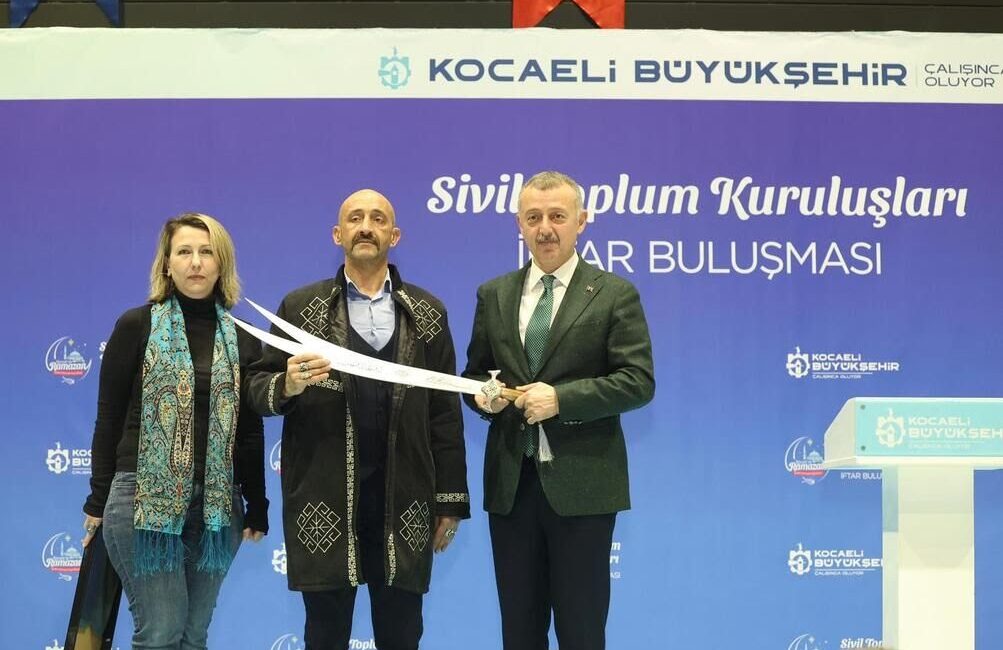 820 STK’dan başkan, yönetim ve üyeler katıldı. Kocaeli’de düzenlenen geniş