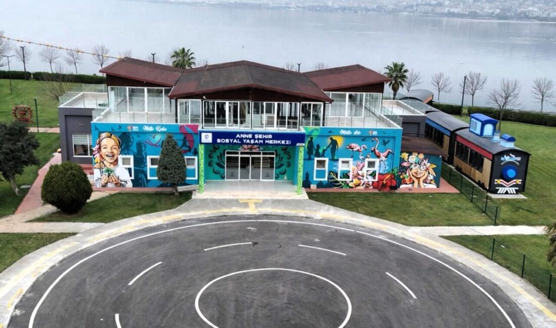 Kocaeli Büyükşehir Belediyesi, İzmit’te hayata geçirdiği Anne Şehir Merkezi Lotus’u