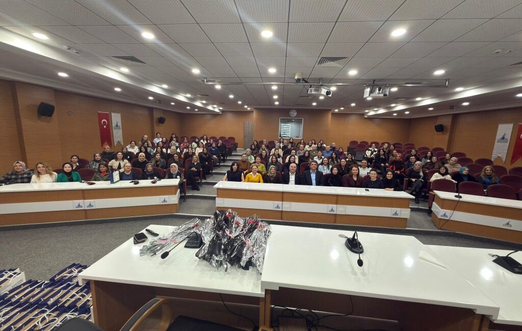 Kartepe Belediye Başkanı Av. M. Mustafa Kocaman, 8 Mart Dünya