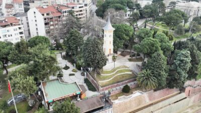Kocaeli Büyükşehir Belediyesi tarafından İzmit Saat Kulesi’nde yürütülen restorasyon çalışmaları