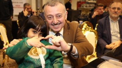 Kocaeli Büyükşehir Belediyesi’nin “Kardeşlik Sofrası” bu kez Mısır’ın başkenti Kahire’de
