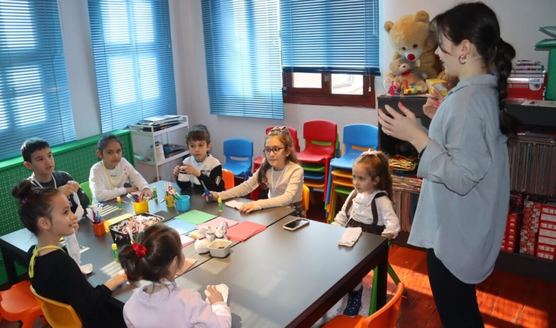 İzmit Belediyesi Oyuncak Müzesi’nde 29 Ekim Cumhuriyet Bayramı kutlamaları kapsamında