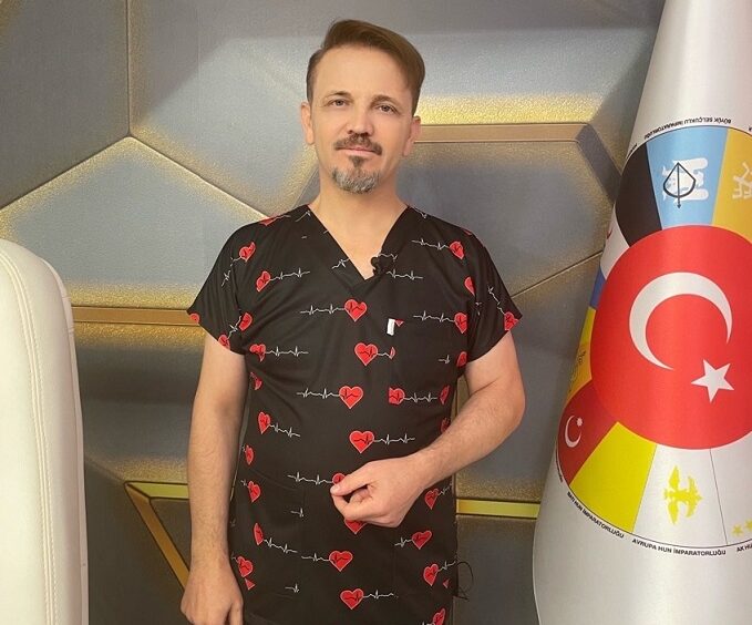 Fizik Tedavi ve Rehabilitasyon Uzmanı Doç.Dr.Ahmet İnanır konu hakkında önemli