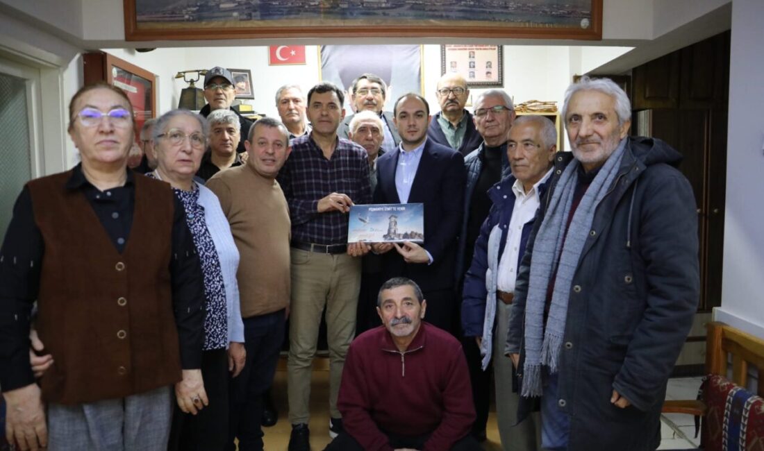 İzmit Belediyesi Dernekler Masası Başkanı Eray Bodur, kentimizde faaliyet gösteren