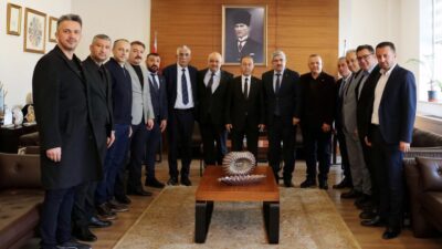 Milliyetçi Hareket Partisi (MHP) İl Başkanı Kamil Akın ve İl