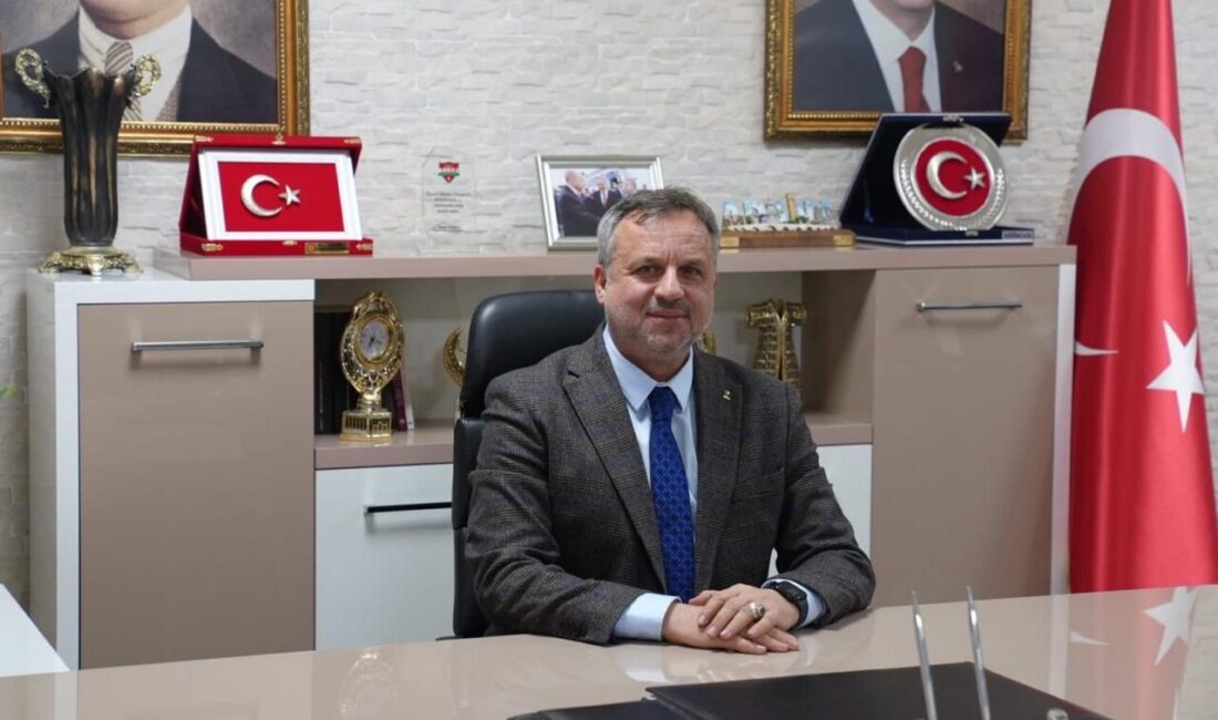 AK Parti İzmit İlçe Başkanı Halil Güngör Dokuzlar, korumakla yükümlü