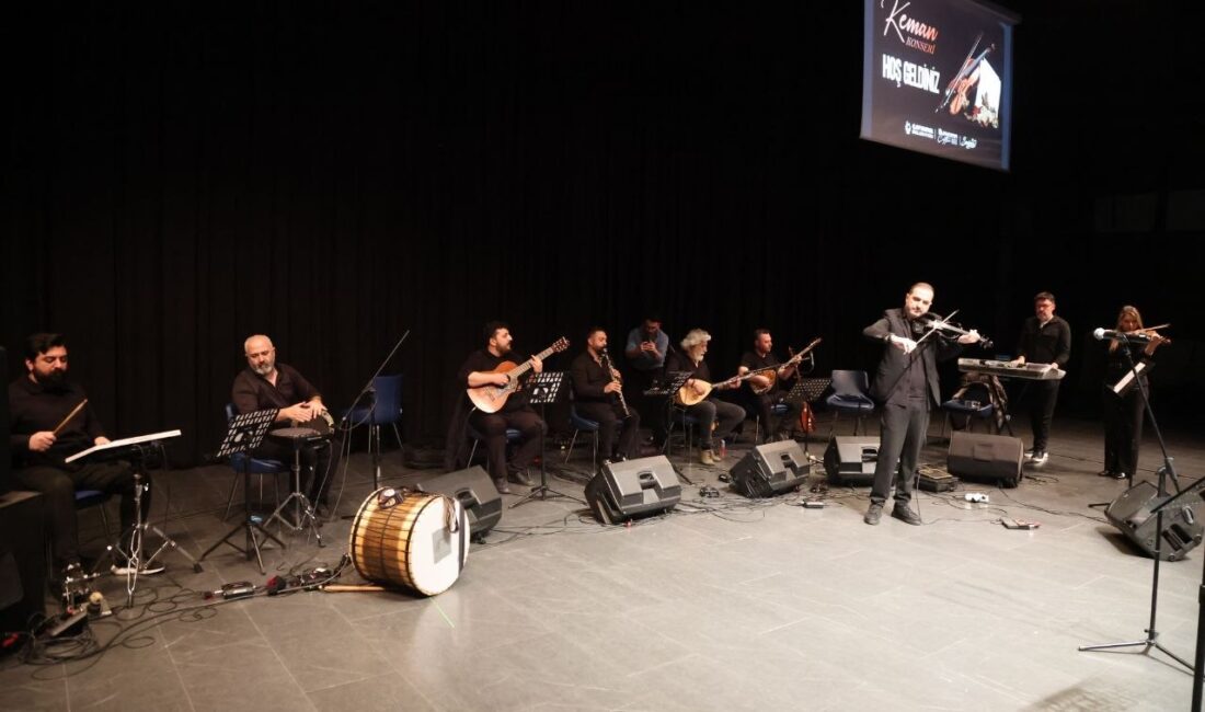 Çayırova Belediyesi’nin düzenlemiş olduğu Keman Konseri, dinleyenleri mest etti. Kulakların