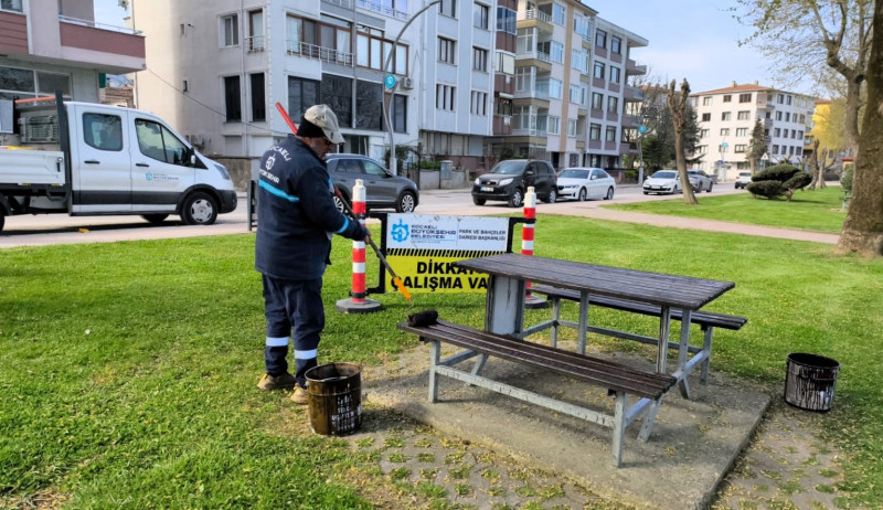 Kocaeli Büyükşehir Belediyesi, yaz sezonu öncesinde sahil bölgelerinde bakım ve
