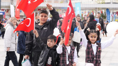 İzmit Milli İrade Meydanı, 23 Nisan Ulusal Egemenlik ve Çocuk