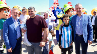 Kocaeli Büyükşehir Belediye Başkanı Tahir Büyükakın, Milli İrade Meydanı’nda kurulan