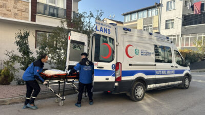 Kocaeli Büyükşehir Belediyesi’nin yatalak ve yürüyemeyecek durumdaki hastalar için sunduğu