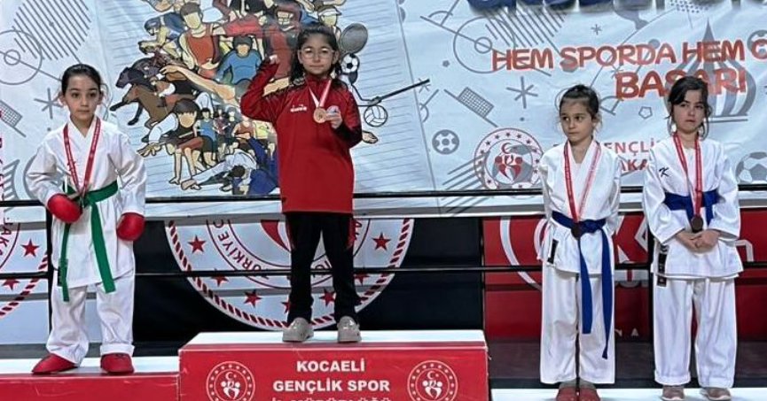 Geçtiğimiz hafta sonu İzmit’te yapılan 23 Nisan Kocaeli Altyapı Karate