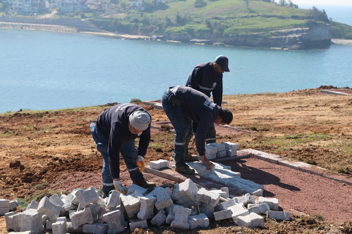 Kandıra Belediyesi, ilçenin turizm potansiyelini artırmak amacıyla çalışmalarını
aralıksız sürdürüyor