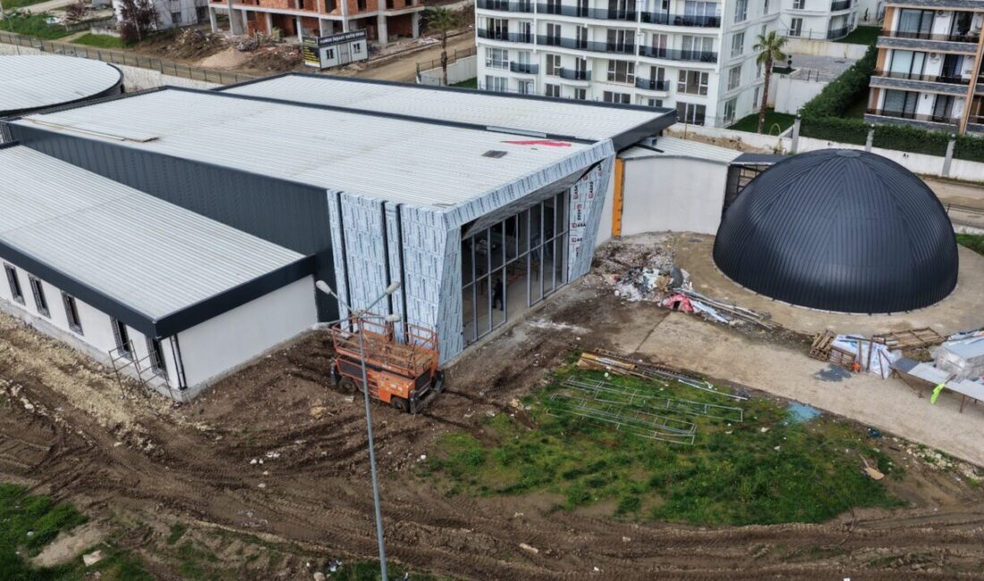 15 Temmuz Bilim Merkezi Başiskele’nin şanslı çocuklarına temelden bilim çalışmalarını