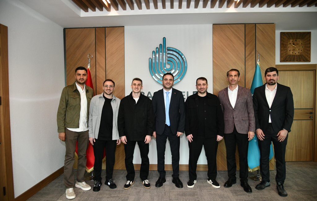 Başiskele Belediye Başkanı M. Yasin Özlü, A Milli Futbol Takımı’nın