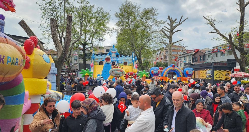 Gölcük Belediyesi tarafından 23 Nisan Ulusal Egemenlik ve Çocuk Bayramı