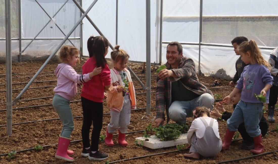 Çınar Çocuk Evleri öğrencileri, İzmit Belediyesi tarafından hayata geçirilen Çocuk