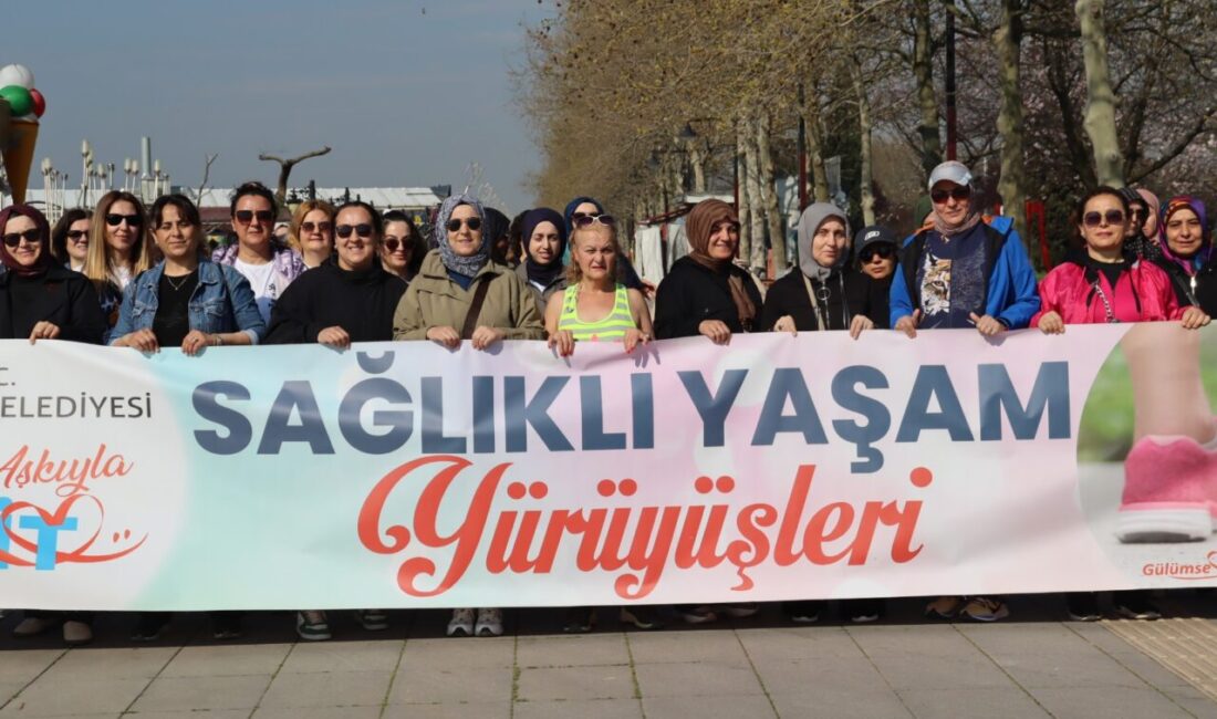 İzmit’te kadınlar, Dünya Sağlık Günü’nde sağlıklı yaşam için yeniden yürüyüşte