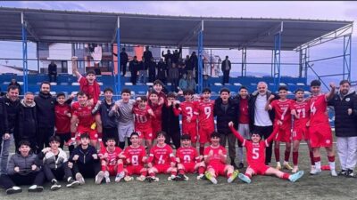 Kocaeli Amatör U15 Ligi 5. Grupta Körfez Gençlerbirliği futbol takımı