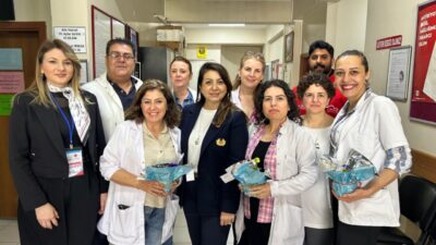 İzmit Belediyesi, Ebeler Haftası’nda 162 ebeyi görev başında ziyaret ederek