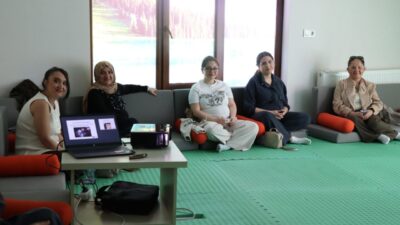 İzmit Belediyesinin yürüttüğü “Gebelik ve Doğuma Hazırlık Eğitim Programı”, anne