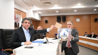 Kartepe Belediye Meclisi, Nisan ayı olağan toplantısını Kartepe Belediye Başkanı