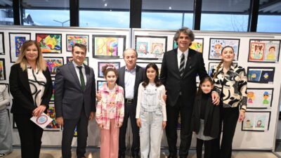 Kartepe Belediyesi Sanat Evi, çocukların hayal dünyasını yansıtan bir sergiye