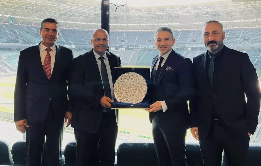 Kocaelispor, sürdürülebilir gelir sağlamak amacıyla Halkbank ile önemli bir iş