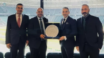 Kocaelispor, sürdürülebilir gelir sağlamak amacıyla Halkbank ile önemli bir iş