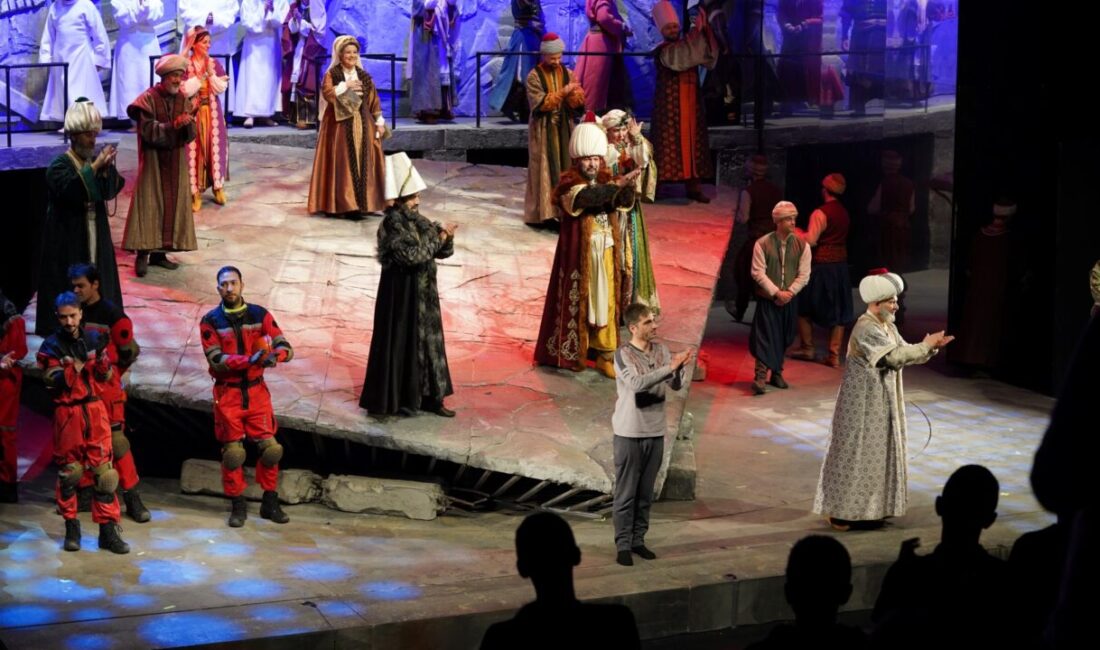 Kocaeli Büyükşehir Belediyesi Şehir Tiyatrosu’nun yeni sezonda sahneye koyduğu “Sinan”