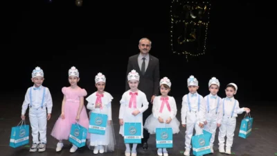 Çayırova Belediyesi Çocuk Kulüpleri’nde eğitim alan Çayırovalı minikler, Kur’an-ı Kerim’e