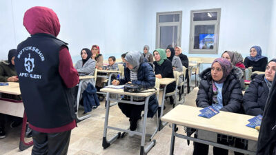 Kocaeli Büyükşehir Belediyesi tarafından yürütülen “Afete Dirençli Kadınlar Projesi”, düzenlenen
